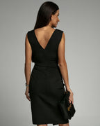 Calyra - Fitted dress with V-neck and slit