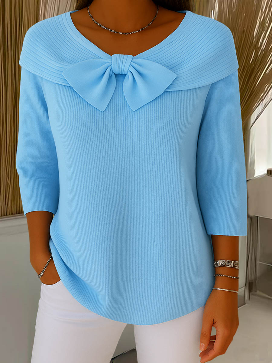 Thaloria - Women's round neck sweater with decorative bow