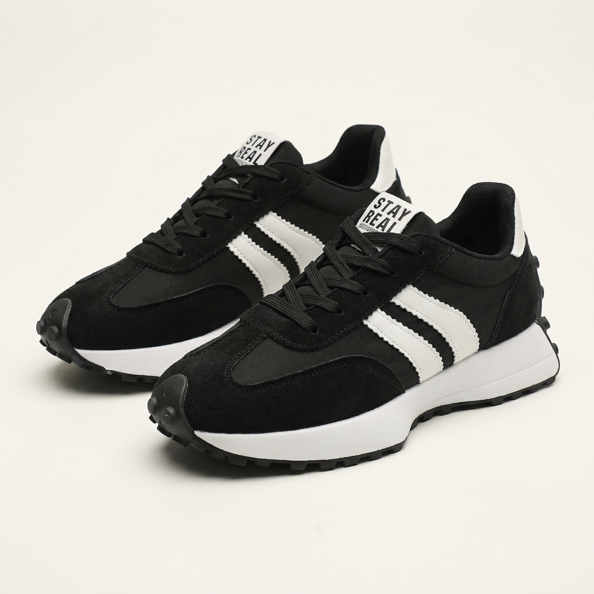 Raya | Handcrafted Orthopedic Retro Sneaker